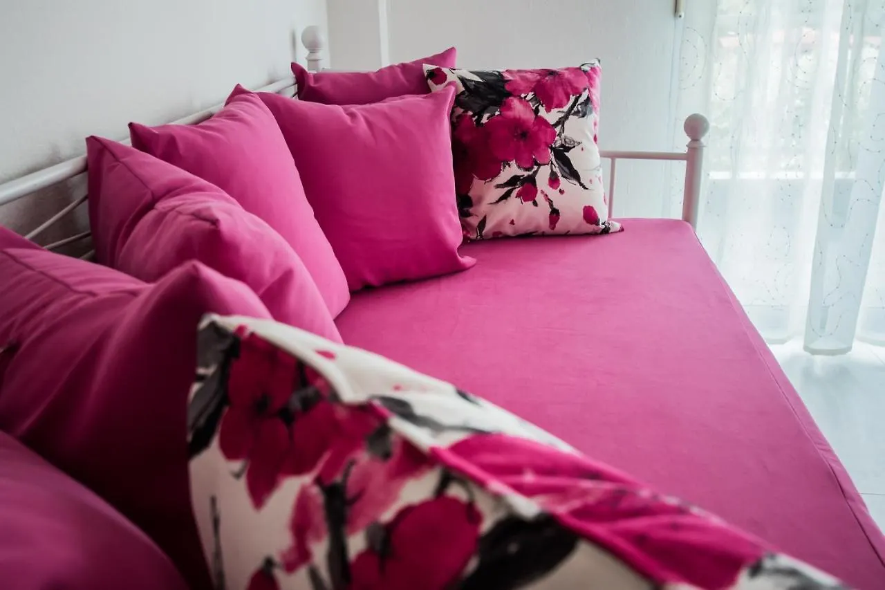 Chelona Apartments Nea Plagia
