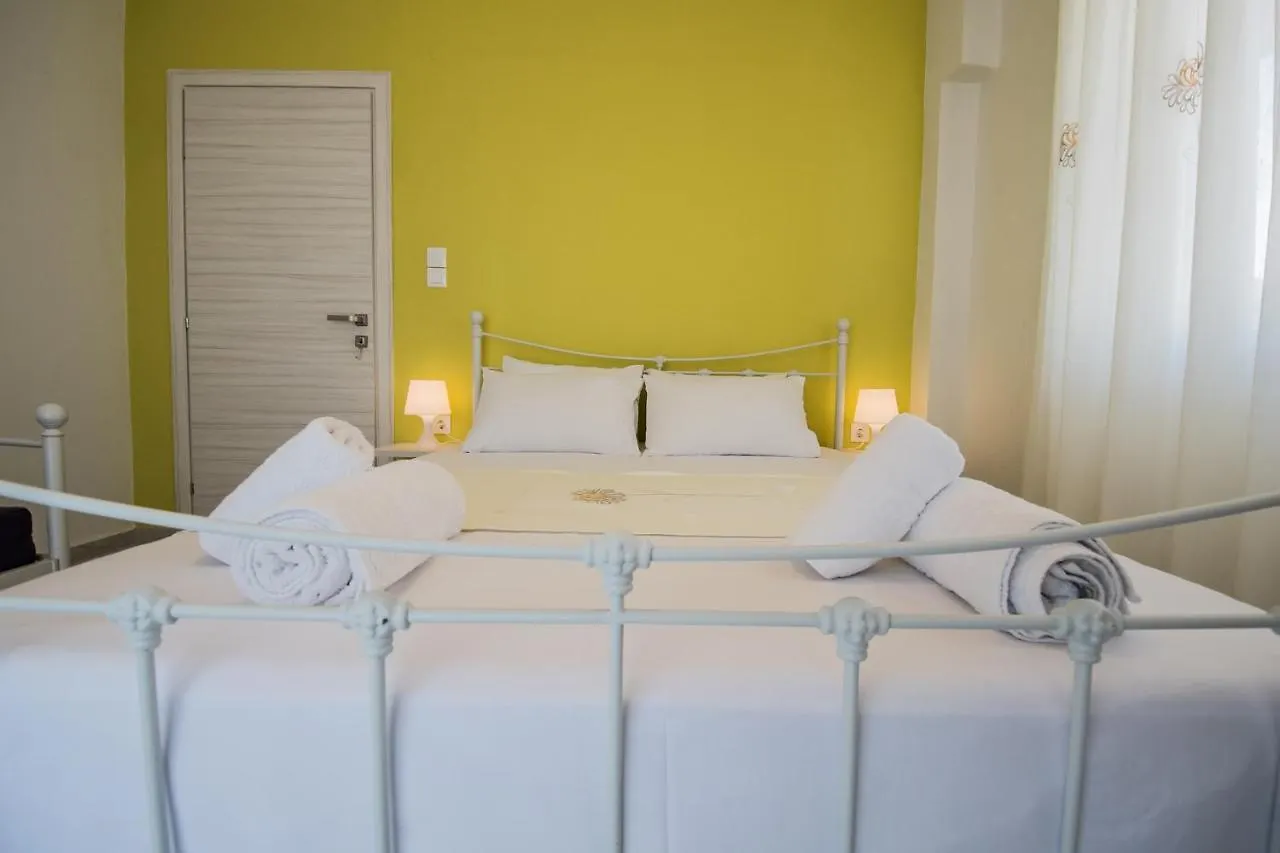 Chelona Apartments Nea Plagia