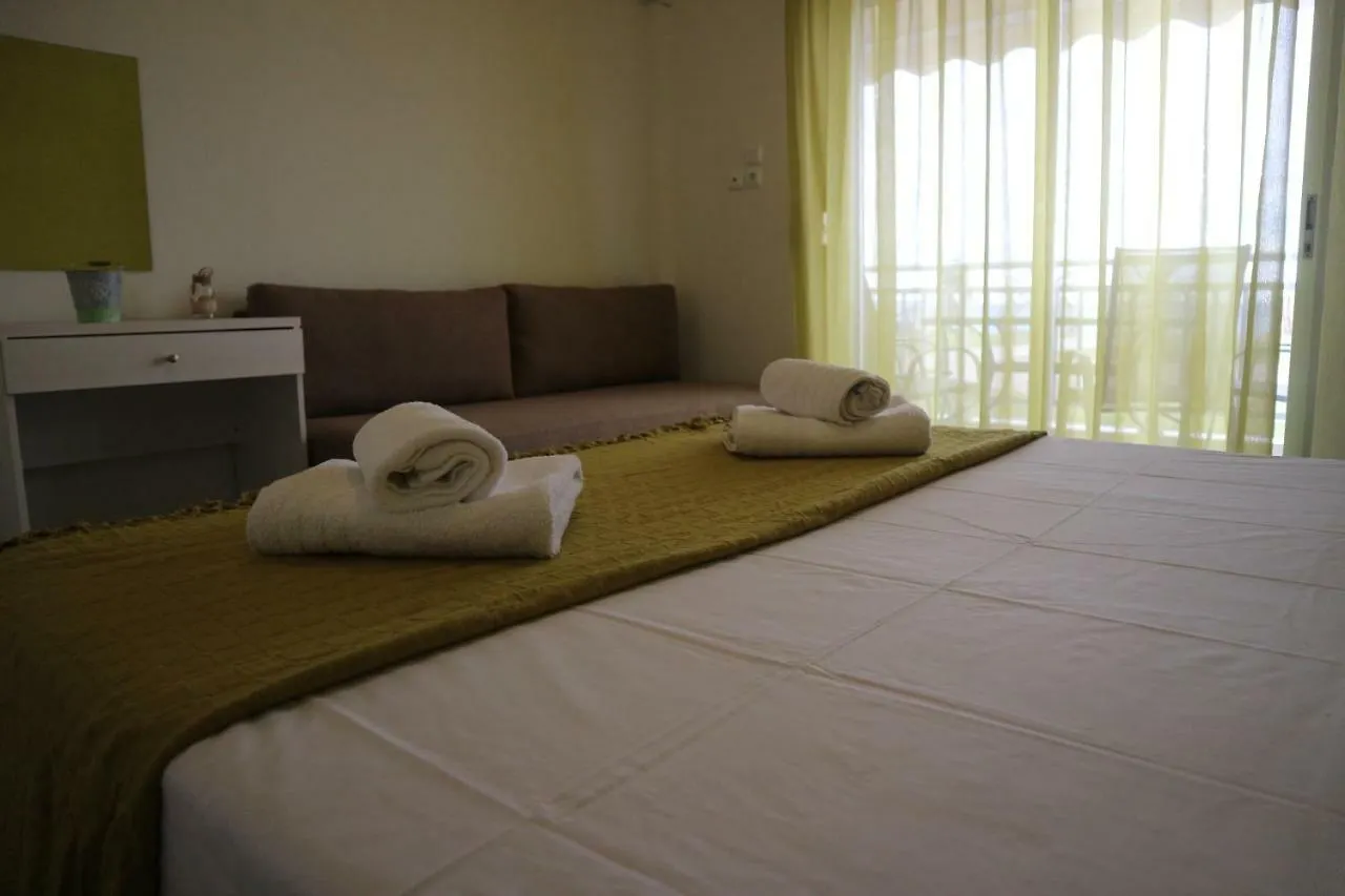 Chelona Apartments Néa Pláyia